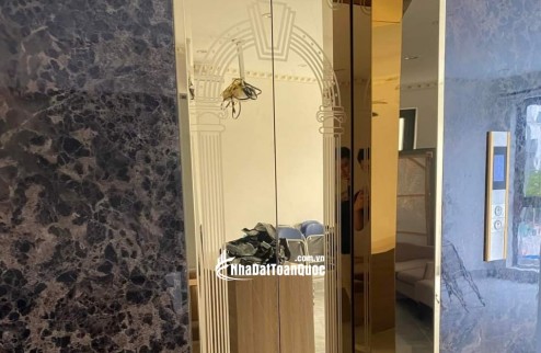 Mình cho thuê nhà mới, hai đường đi, Thái Hà; vỉa hè 93m2* 5T- 29 Tr